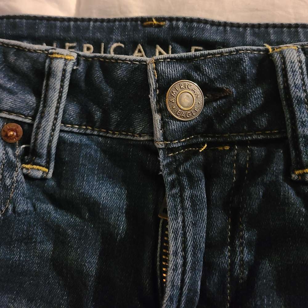 American Eagle Airflex + Slim straight